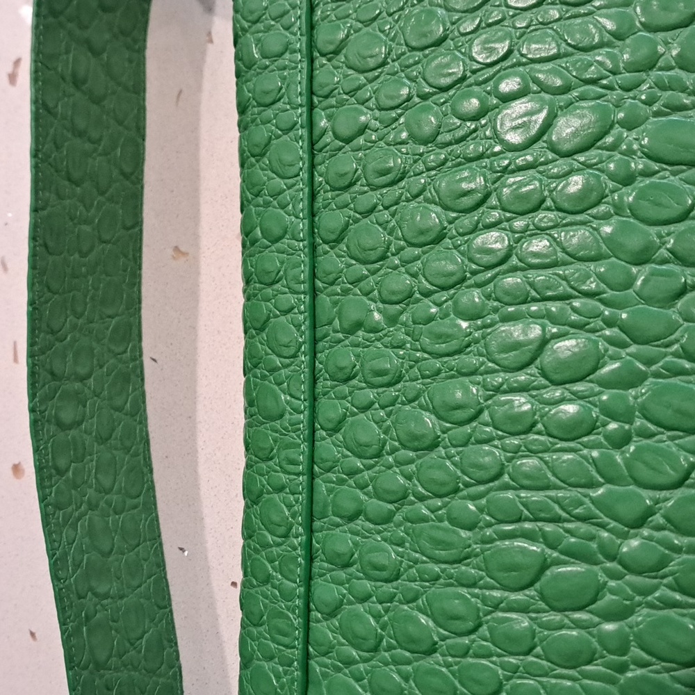 NWOT By Far shoulder bag - Picture 10 of 13